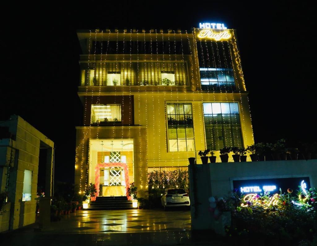 Hotel Pacific Roorkee 外观 照片