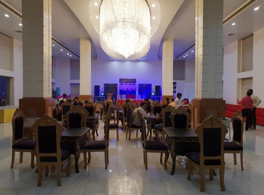 Hotel Pacific Roorkee 外观 照片